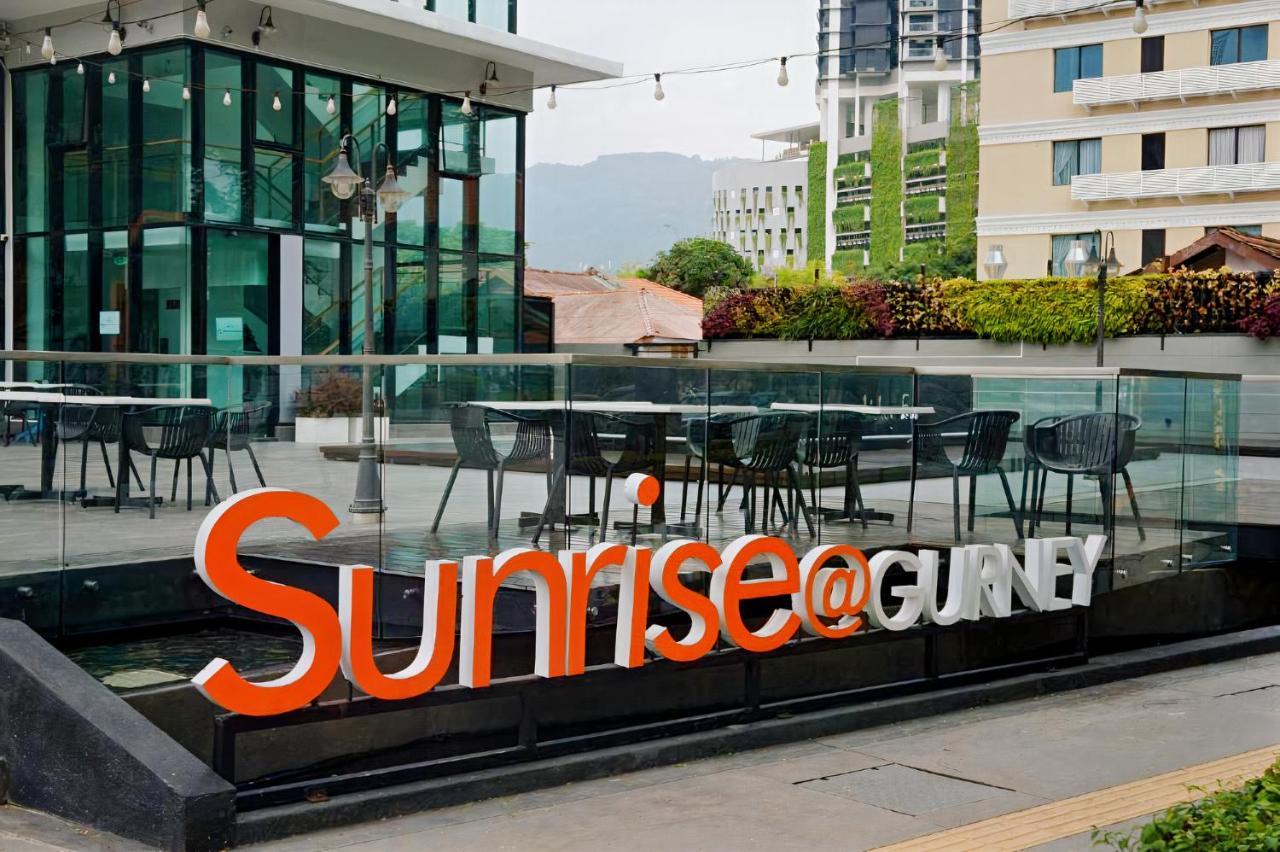 Sunrise Gurney Premium Executive City/Seafront Suite - Penang George Town Exterior photo