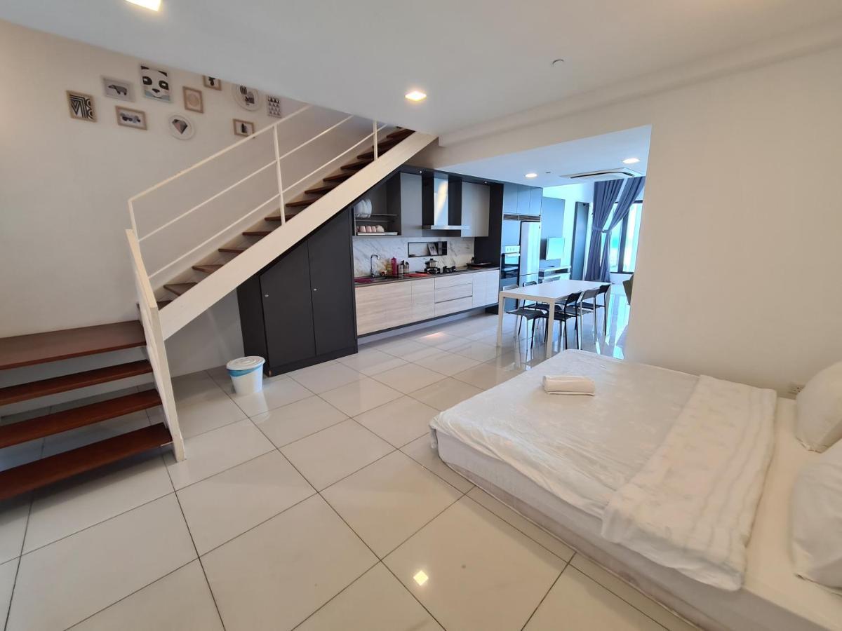 Sunrise Gurney Premium Executive City/Seafront Suite - Penang George Town Exterior photo