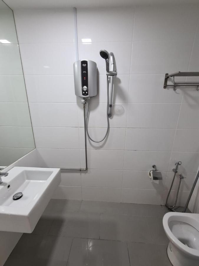Sunrise Gurney Premium Executive City/Seafront Suite - Penang George Town Exterior photo