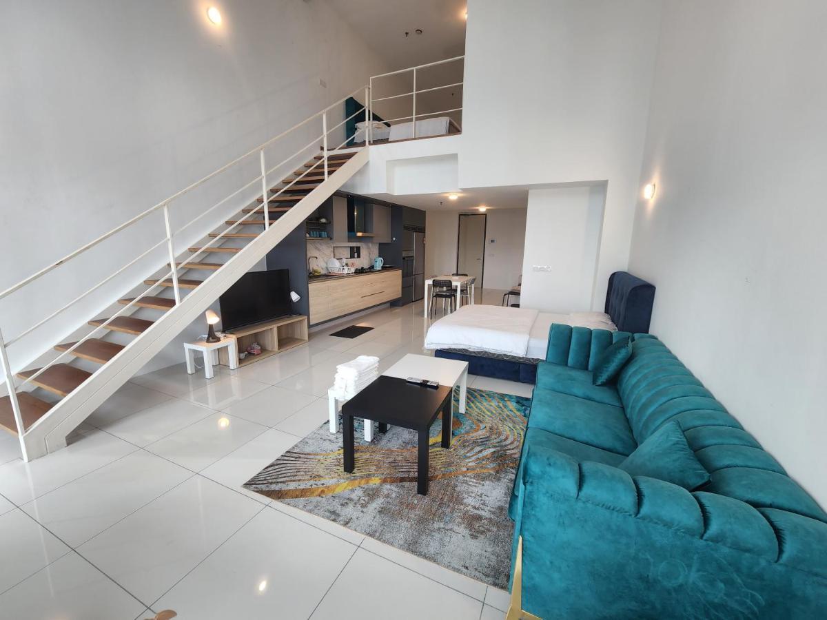Sunrise Gurney Premium Executive City/Seafront Suite - Penang George Town Exterior photo